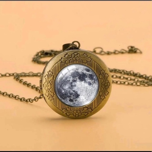 full Moon Photo Locket Long Necklace. New - Picture 2 of 8